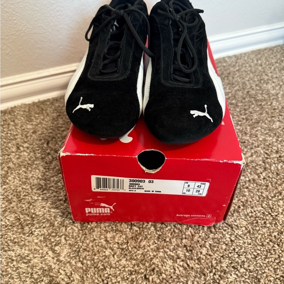 Puma Suede Black and White Shoes - Picture 2 of 3